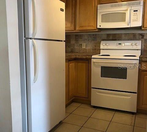 4th image of 102 S Primrose Dr
