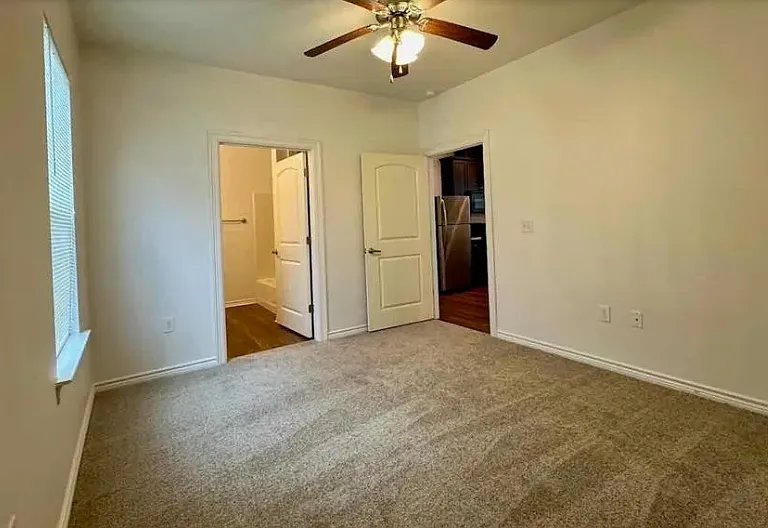 120 Smelker Ave — Photo 6