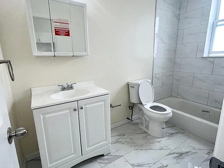 6064 60th Rd #1R — Photo 11