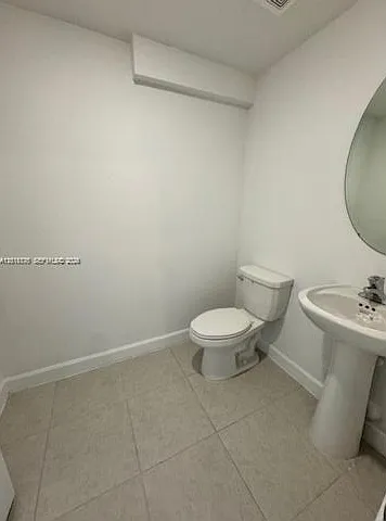 273 SW 159th Ln — Photo 4