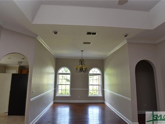 4th image of 10 Heron View Ct