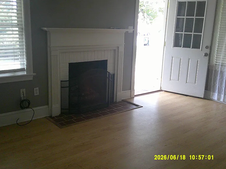 1406 12th Street Dr NW — Photo 4