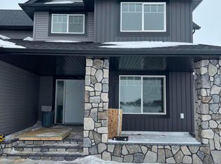 8896 Lost River Rd, Horace, ND 58047