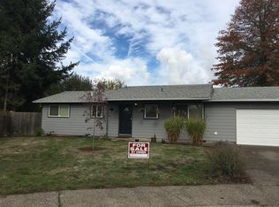 1135 W Grant Pl, Lebanon, OR 97355