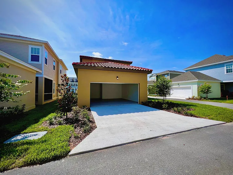 2116 Celebration Blvd — Photo 32