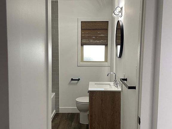 3rd image of 3008 Exposition Blvd APT B