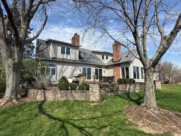 2139 Fairway Blvd, Hudson, OH 44236