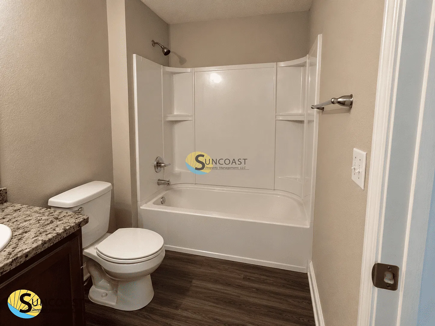 Spacious 3 Bed | 2 Bath Home — Photo 4