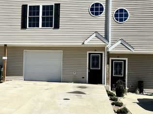 33 Kimberley St, Staunton, VA 24401