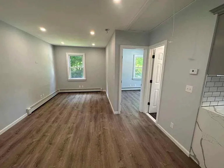 117 Croton Park Rd #1 — Photo 5