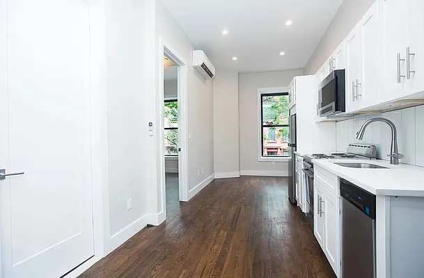 Rented by Bohemia Realty Group | media 3