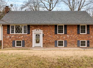 916 Brantley Rd, North Chesterfield, VA 23235