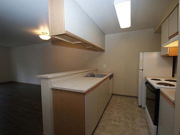 2nd image of 3230 SW Avalon Way #204