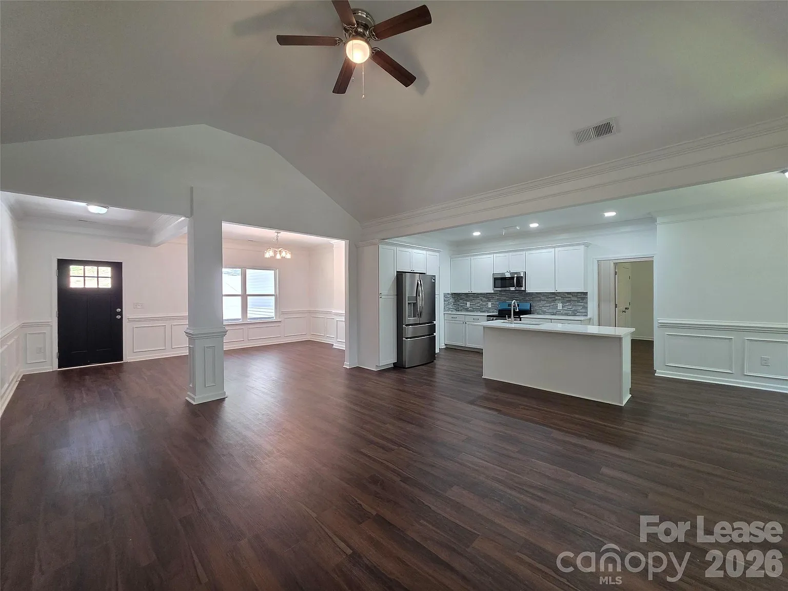 5 bed, 3.0 bath, $3,500 — Photo 4