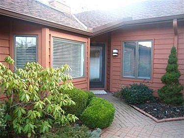 1st image of 25828 Fairmount Blvd