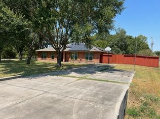 118 Estate Dr, Friendswood, TX 77546