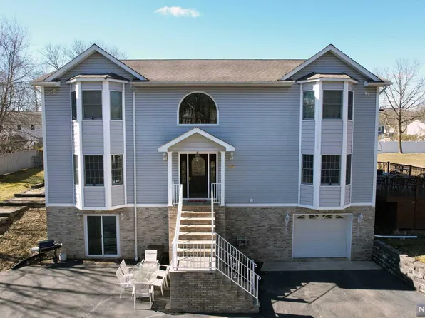 166 Conklintown Rd, Wanaque, NJ 07465