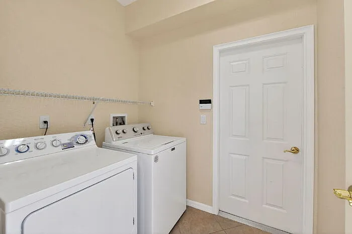118 Padova Way — Photo 7