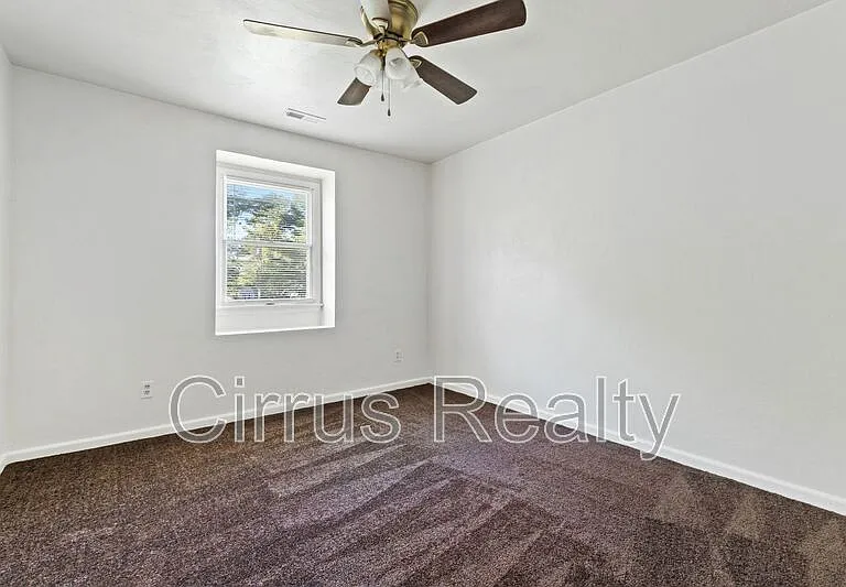 98 Francis St — Photo 13