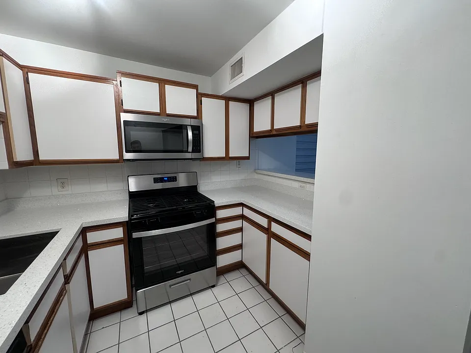 15300 SW 106th Ter #518