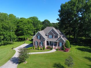 2260 Harlan Rd, Columbia, TN 38401