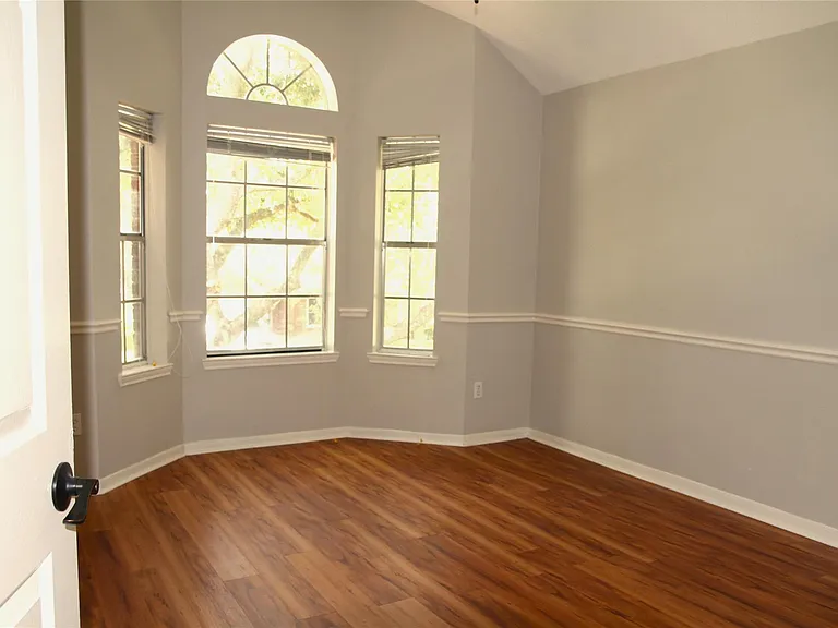 1235 Deer Ridge Dr — Photo 16