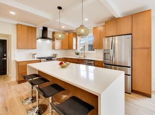 6730 W Dakin St, Chicago, IL