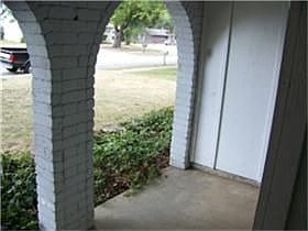 2nd image of 514 Sussex Dr