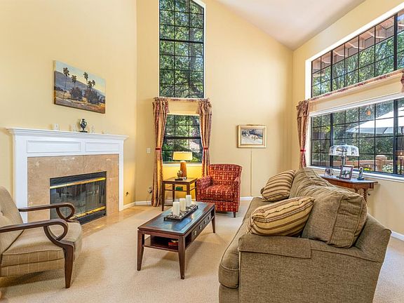 4th image of 5995 Dry Oak Dr #5995