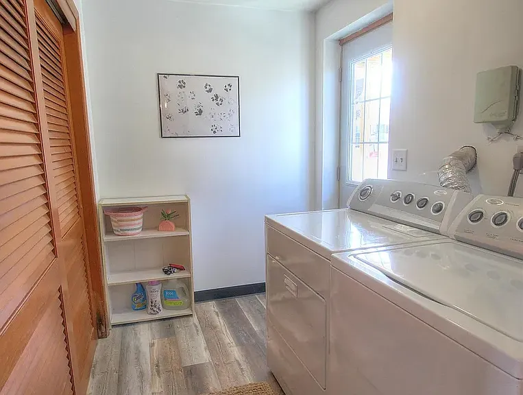 525 N Clarmar Ave #4 — Photo 11