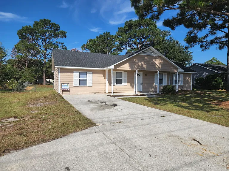 602 Sand Ridge Rd — Photo 2