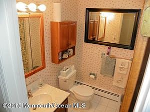 2nd image of 27 Linstead Ct