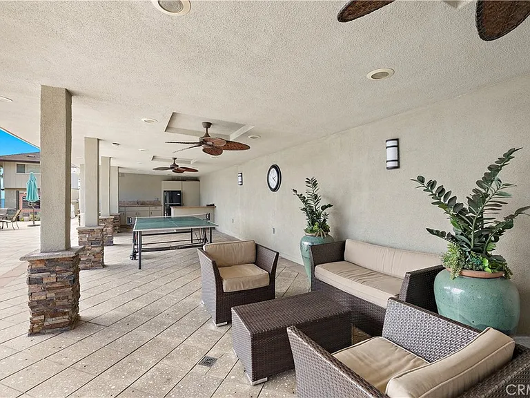 110 Blue Lagoon — Photo 14