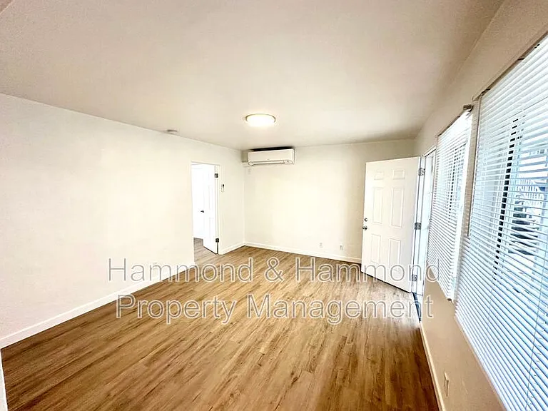 5854 Tujunga Ave #2 — Photo 13