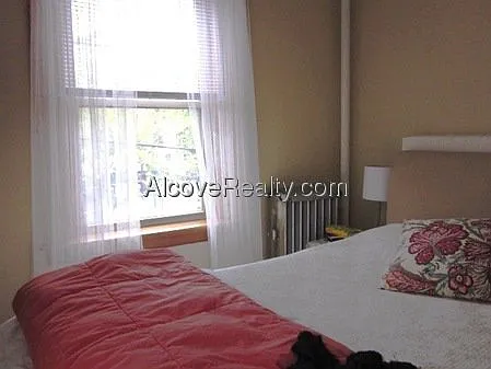 1 bed, 1.0 bath, $3,000 — Photo 3