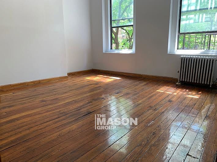 2nd image of 341 E 90th St #7C