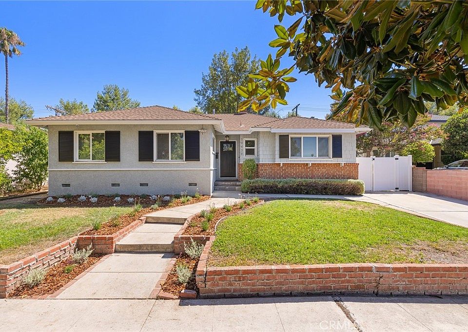 1st image of 19438 Calvert St