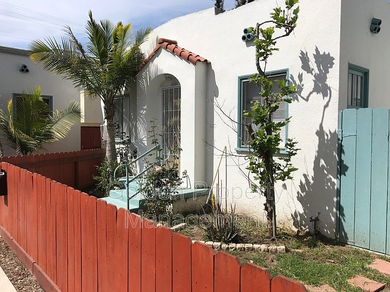 1st image of 3119 Juniper St