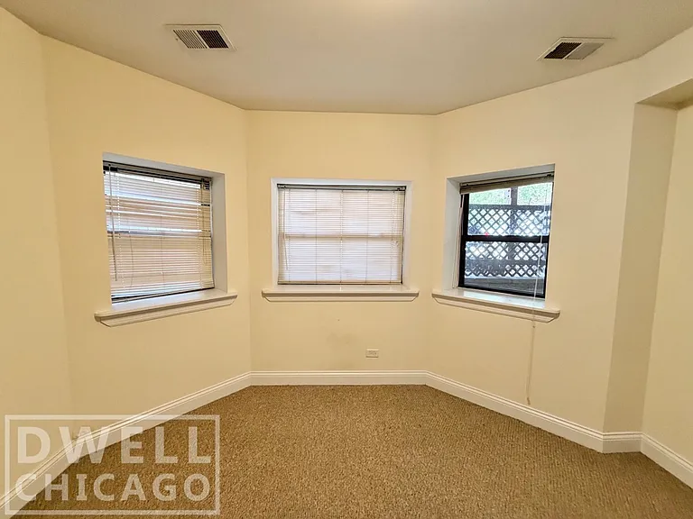 2822 N Albany Ave #G — Photo 7