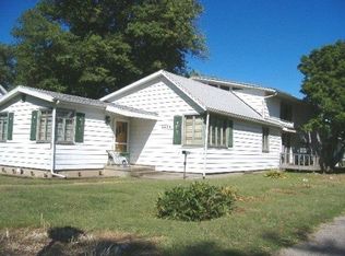 1014 S Marshall St, Paris, IL 61944
