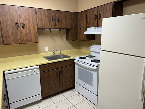 5th image of 731-735 E Stadium Dr #Cc-735-7a