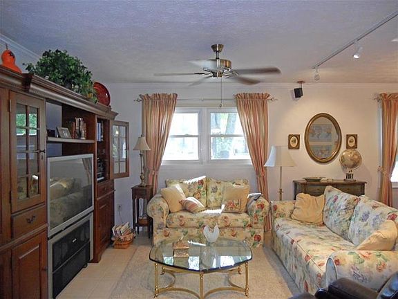 5th image of 3369 Cherryhill Dr