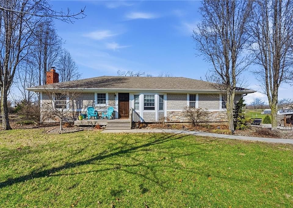 1st image of 21816 S Hannah Rd