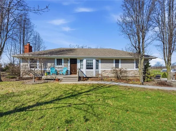 21816 S Hannah Rd, Harrisonville, MO 64701