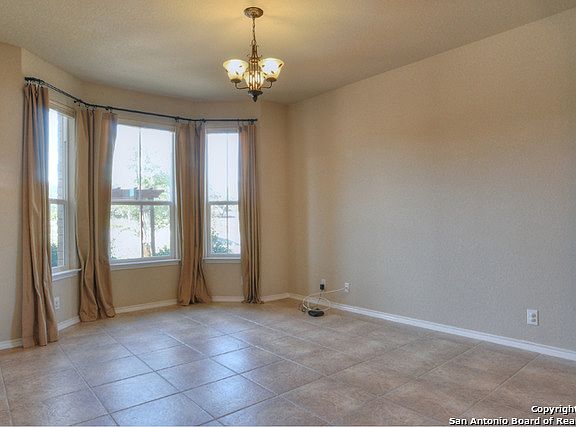 5th image of 26734 Camden Chase
