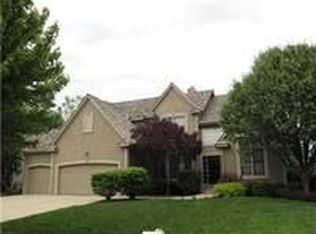 11914 W 132nd Ter, Overland Park, KS 66213