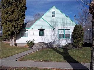 1st image of 422 E Avenue A