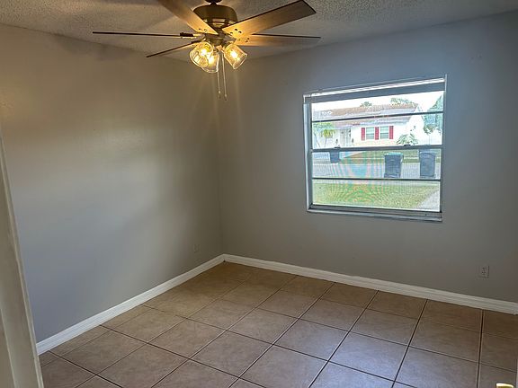 5th image of 6826 Longmeade Ln