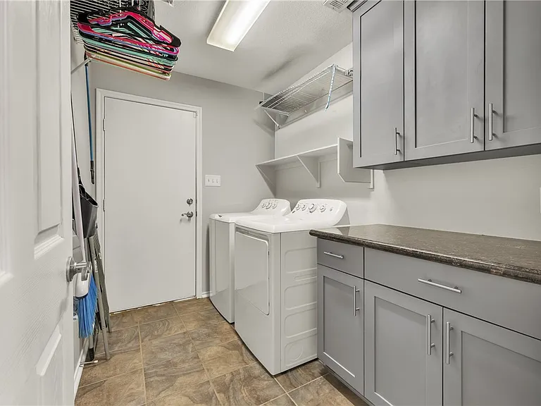 5130 Sagewood Dr — Photo 18