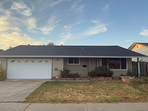 2nd image of 41686 Joyce Ave
